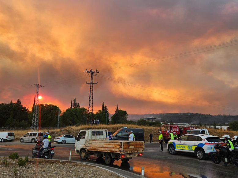 ANTALYA- ISPARTA KARA YOLU KAPATILDI