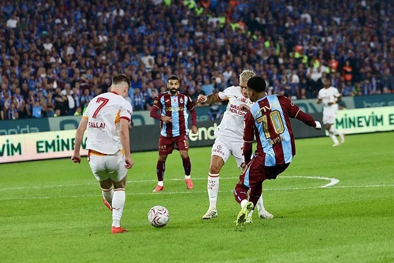 Galatasaray'daki ayrılıklar açıklandı: Okan Buruk kararı belli oldu - Fotoğraf: 2