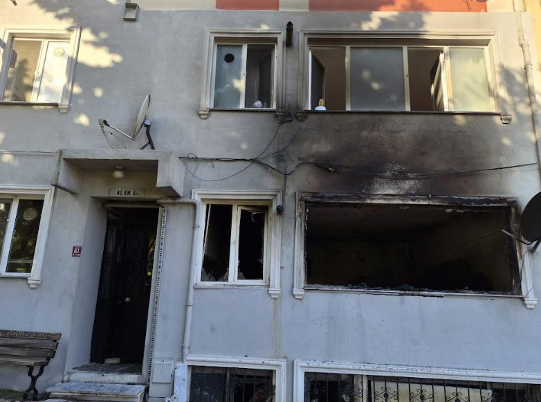 Doğalgaz patlamasında ortalık savaş alanına döndü! 6 kişi yaralandı - Resim : 4