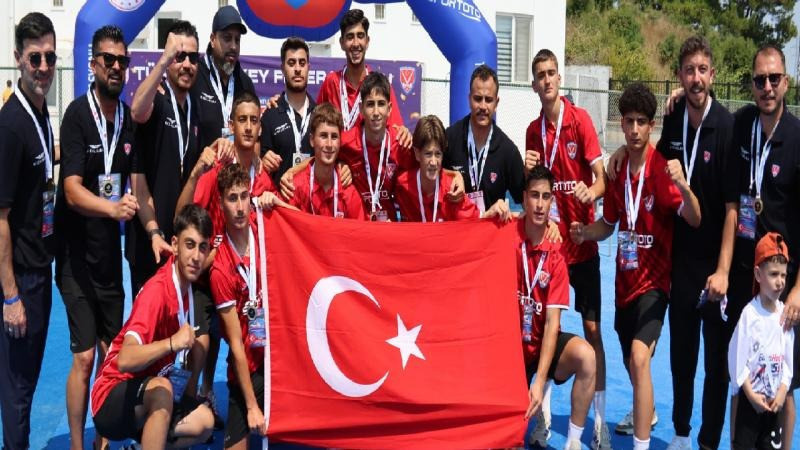 Şahanesiniz çocuklar: Avrupa Şampiyonu olduk - Resim : 2