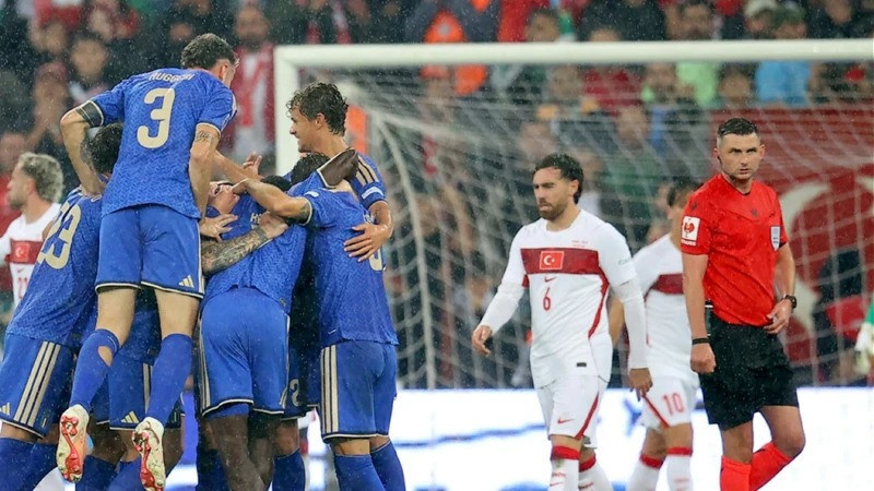 Milli takımda Orkun Kökçü'ye bakın ne yapmışlar! Olan Orkun'a ve Beşiktaş'a oldu! - Fotoğraf: 3