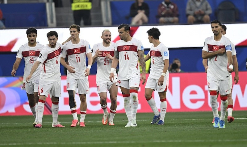 Belçika maçına saatler kala Montella'dan flaş karar: 8 futbolcu kadro dışı! - Fotoğraf: 7