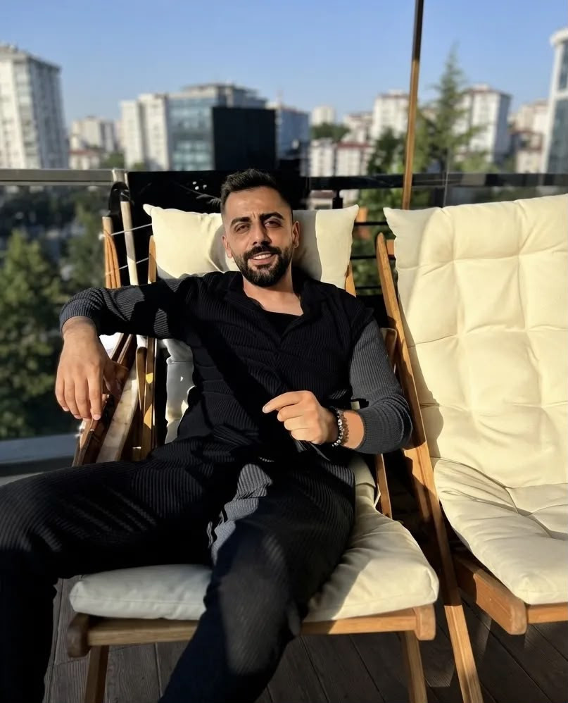 Sahilde korkunç cinayet: Genç adam 17 yerinden bıçaklandı - Resim : 1