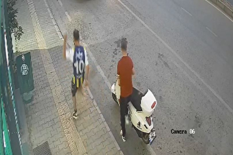 Samsun'da kediyi tekmeleyen kişi tutuklandı - Resim : 3