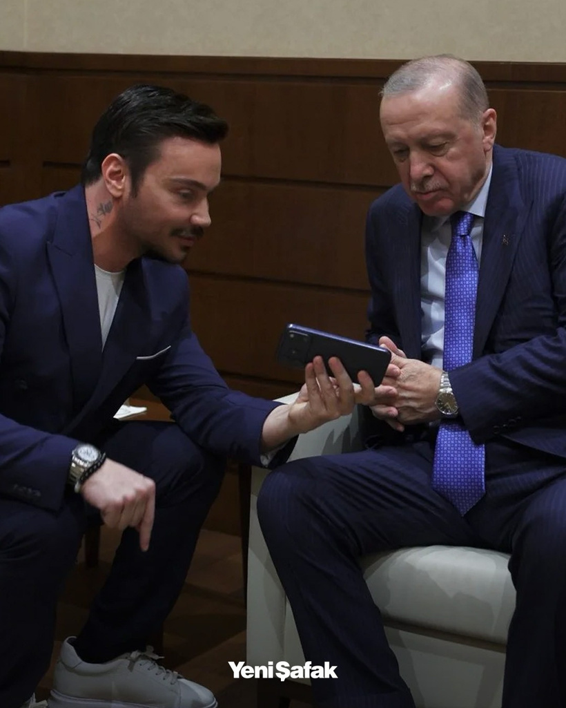 Milli Takım için peş peşe marş yayımladılar: Sinan Akçıl Erdoğan'a dinletti - Resim : 2