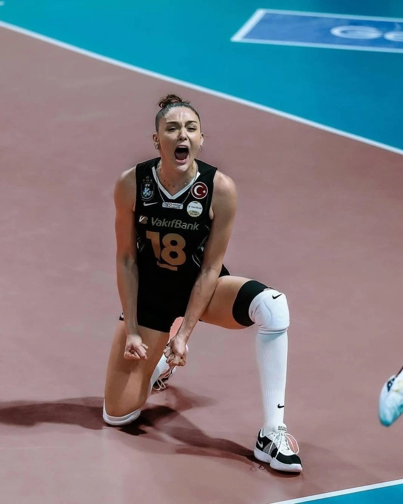 Zehra Güneş 11 Ekim'i unutmadı: "Zor olacak" diyerek açıkladı - Fotoğraf: 9