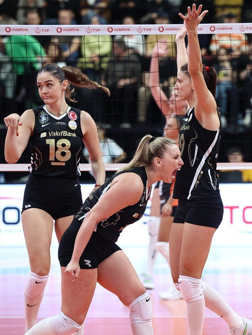 VakıfBank resmen açıkladı: Ne yapacak şimdi Zehra Güneş! - Fotoğraf: 10