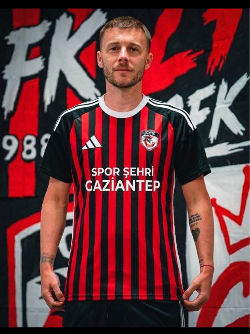 Sponsor bulamayan Süper Lig ekibi çözümü buldu: Fenerbahçe maçında yapacak - Resim : 2
