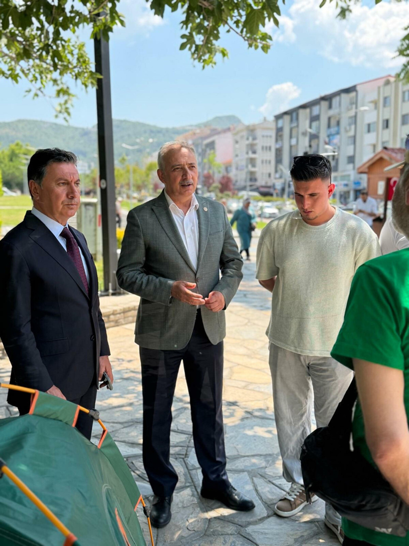 Muğlaspor'da açılık grevi 3 gün sürmedi - Resim : 2