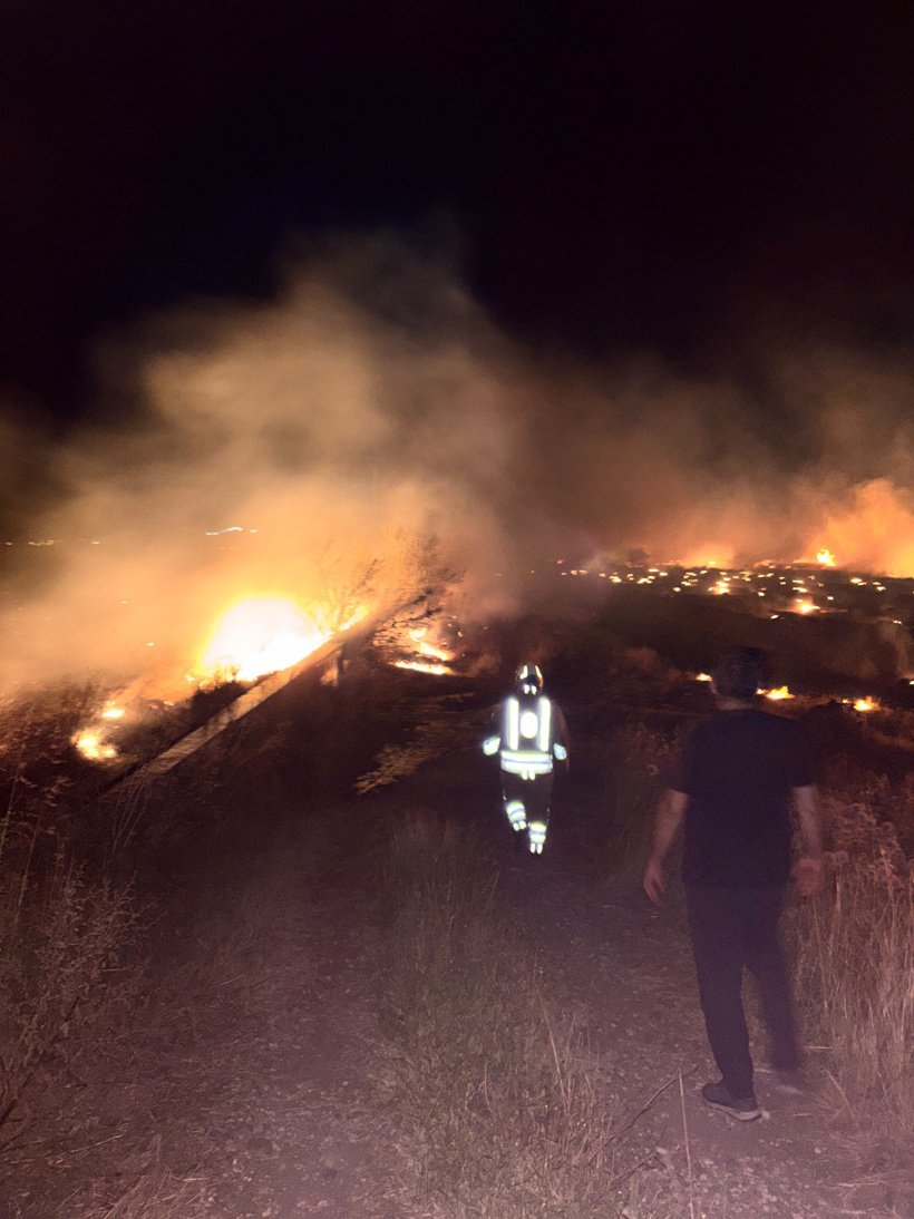 Hatay'da yangın çıktı! Alevler 200 dönümlük zeytinliğe sıçradı - Resim : 1