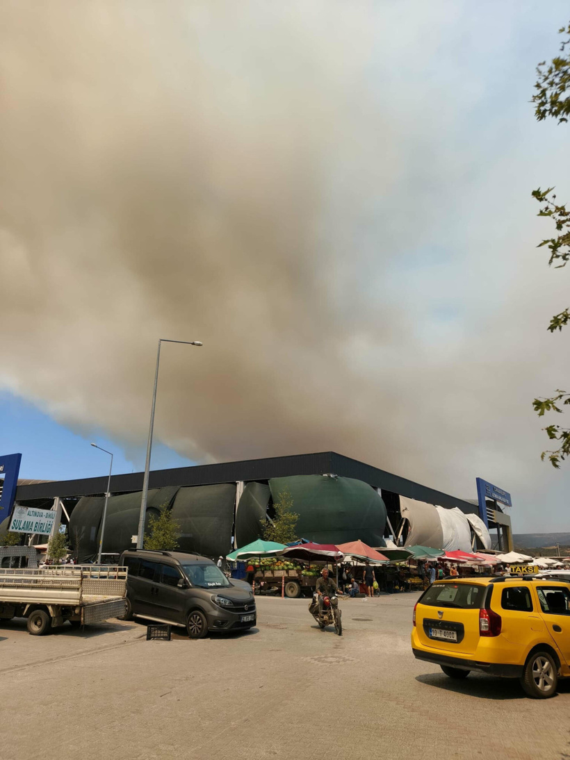 Kaş ve Muğla alev alev yanıyor! Evler boşaltıldı, hastane tahliye edildi, yollar kapandı - Resim : 7