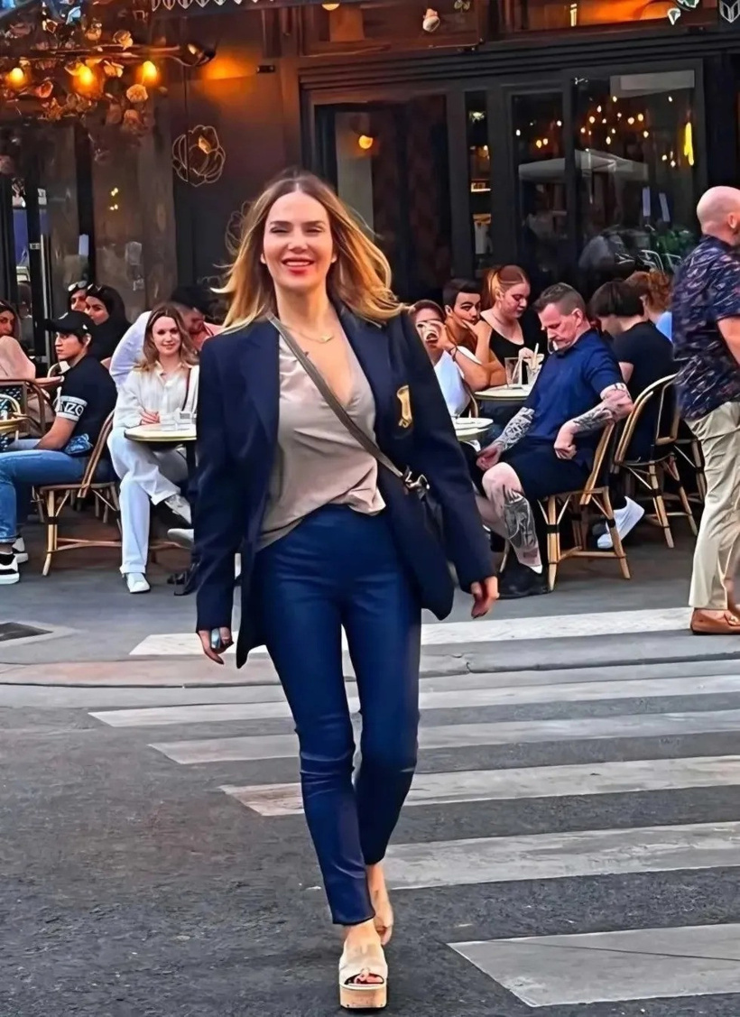 Hem kocasıyla sevgili oldu hem de burnunun dibinde ev tuttu! Sosyete bunu konuşuyor - Resim : 3