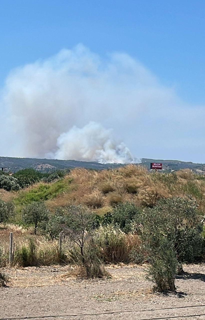 Son Dakika | Ege’de iki orman yangını! Çeşme Alaçatı ve Seydikemer'e ekipler peşpeşe gitti - Resim : 1