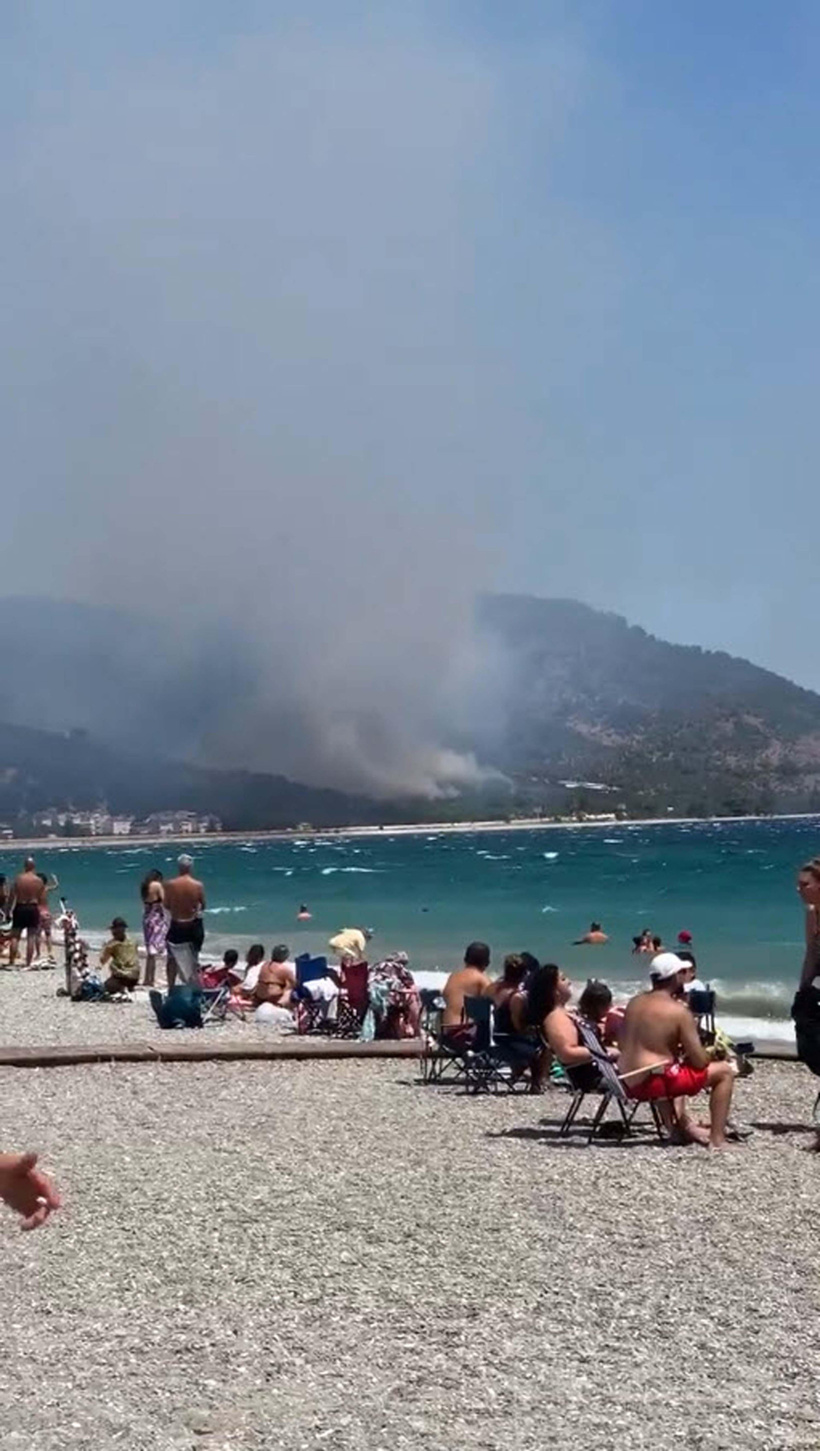 Kaş ve Muğla alev alev yanıyor! Evler boşaltıldı, hastane tahliye edildi, yollar kapandı - Resim : 6
