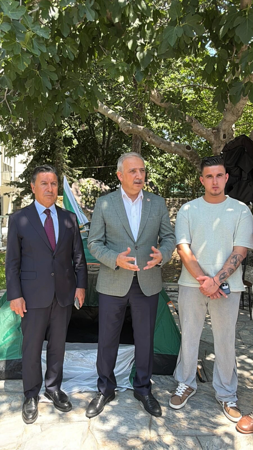 Muğlaspor'da açılık grevi 3 gün sürmedi - Resim : 1