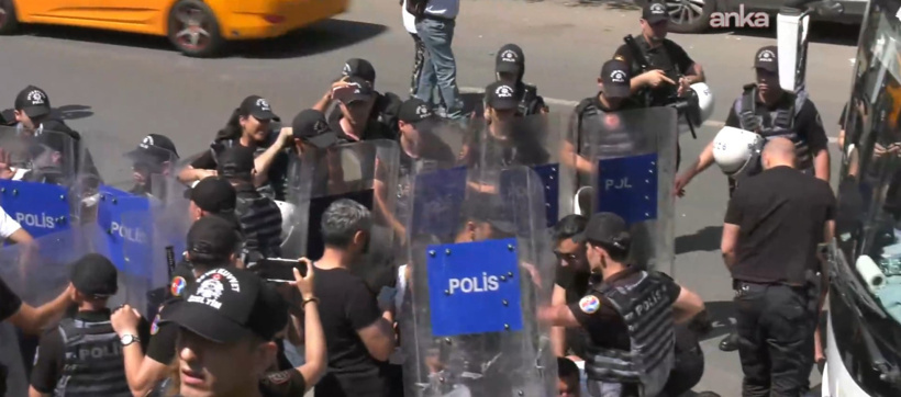 Son dakika | Polisten zirve sürerken NATO protestosuna çok sert müdahale - Resim : 3