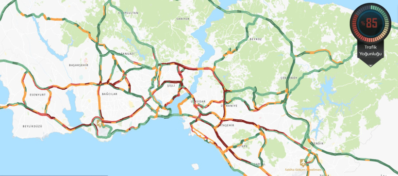 İstanbul'da iki yaka da kilitlendi: Yollar doldu taştı! - Resim : 1