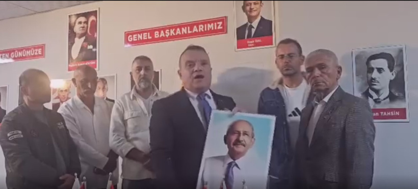 Kılıçdaroğlu'nun fotoğrafı CHP binasından indirildi: AKP'nin değirmenine su taşıyor - Resim : 1