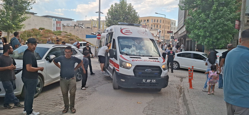 Sevgilisini darbederken araya gireni bıçaklamıştı: Şüpheli yakalandı - Resim : 2