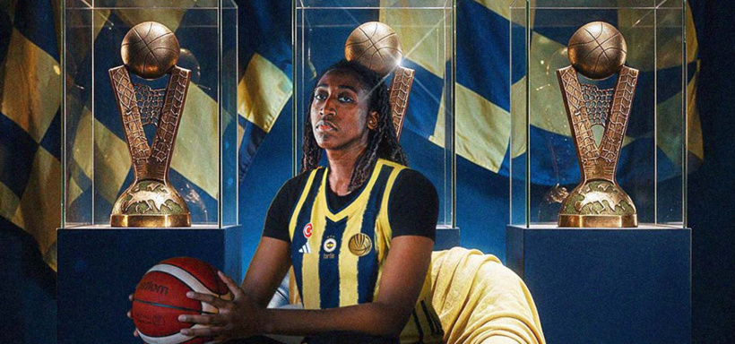10 yıl sonra 37 yaşında Fenerbahçe'ye geri döndü: İmzalar atıldı formayı giydi - Resim : 2