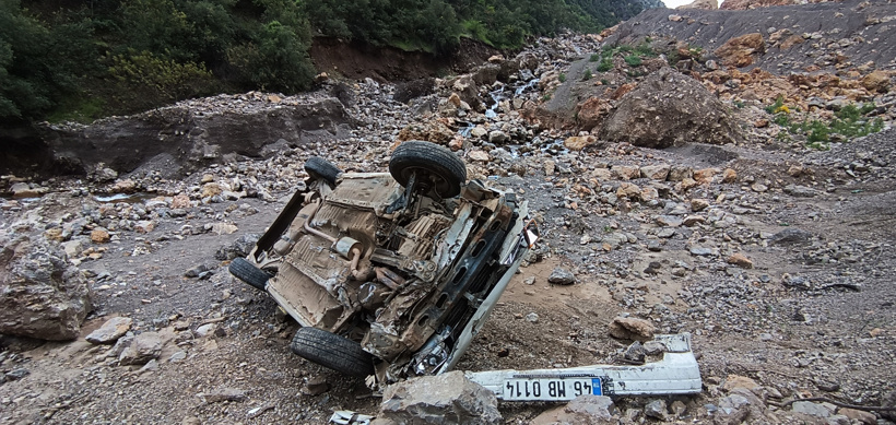 gaziantepte-dereye-dusen-otomobilin-sur-1281317-381247.jpg