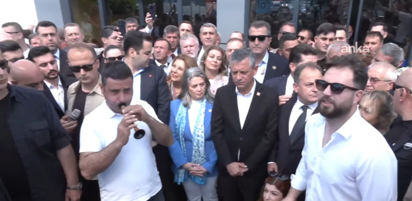 Özgür Özel'e Trabzon'da görkemli karşılama! Anadolu turuna başladı - Resim : 5