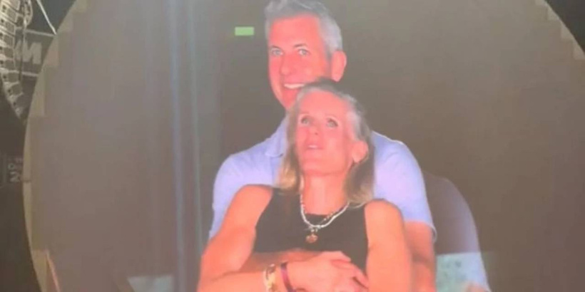 kiss-cam.jpg
