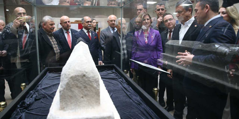 ozgur-ozel-3.jpg