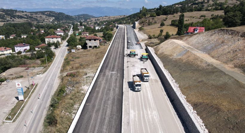 Üç bölgeyi birbirine bağlayacak! 49 kilometrelik yolun açılacağı tarih belli oldu - Resim : 1