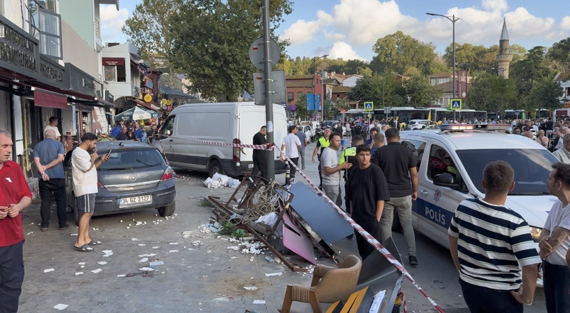 Kaldırımdaki vatandaşları eze eze üzerlerinden geçmiş! Beykoz'daki feci kazanın görüntüleri ortaya çıktı - Resim : 2