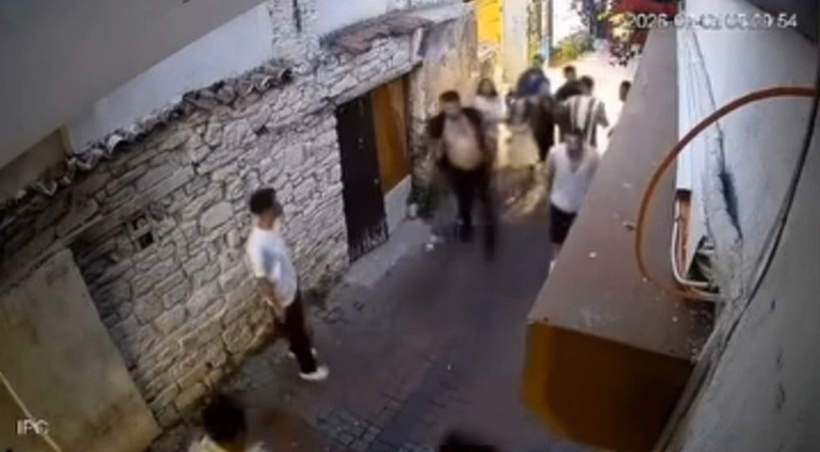 Yerde can çekişirken bile darbetmişler! Kuşadası'ndaki cinayet kamerada - Resim : 3