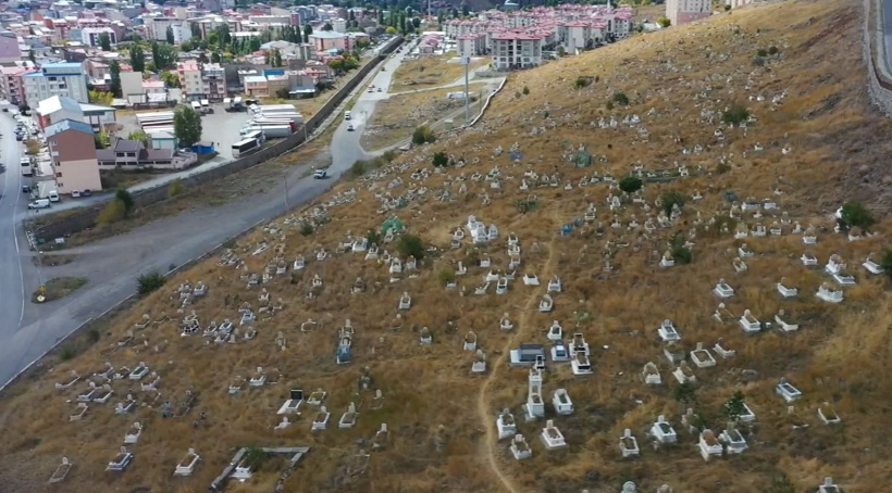 Yenidoğan bebeği ağzına peçete koyup gömdüler! Anne ve anneanne tutuklandı - Resim : 1