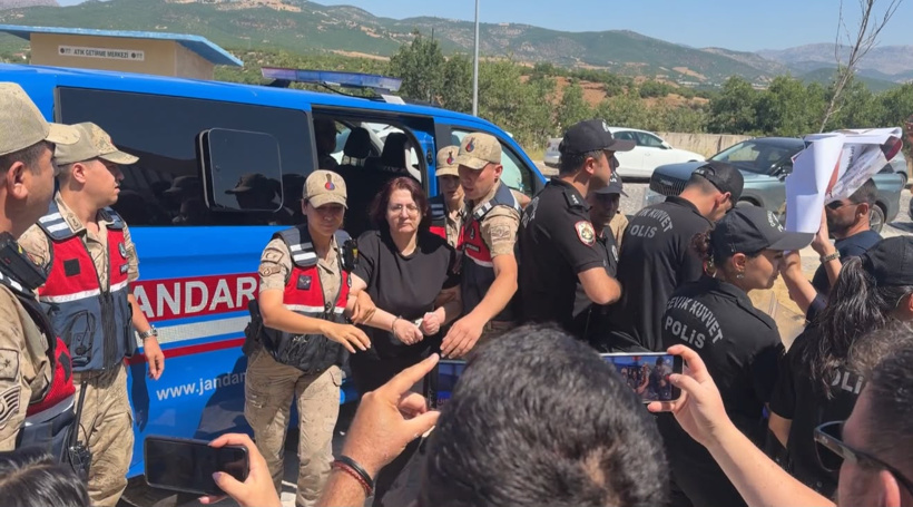 Son dakika | Gülistan Doku soruşturması: Eski valinin eşi dahil 3 şüpheli adliyeye sevk edildi - Resim : 2