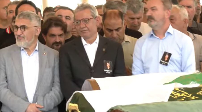 Dürdane Kırçuval son yolculuğuna uğurlandı - Resim : 1