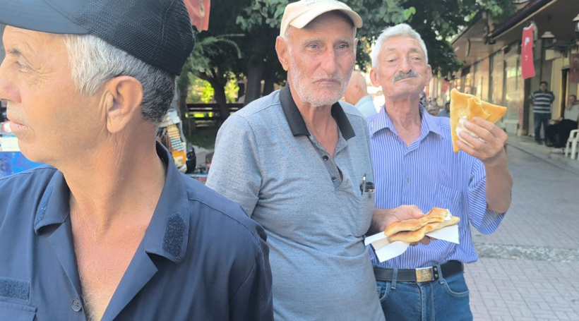 Kapış kapış gitti! Bedava olduğunu duyan akın etti - Resim : 3