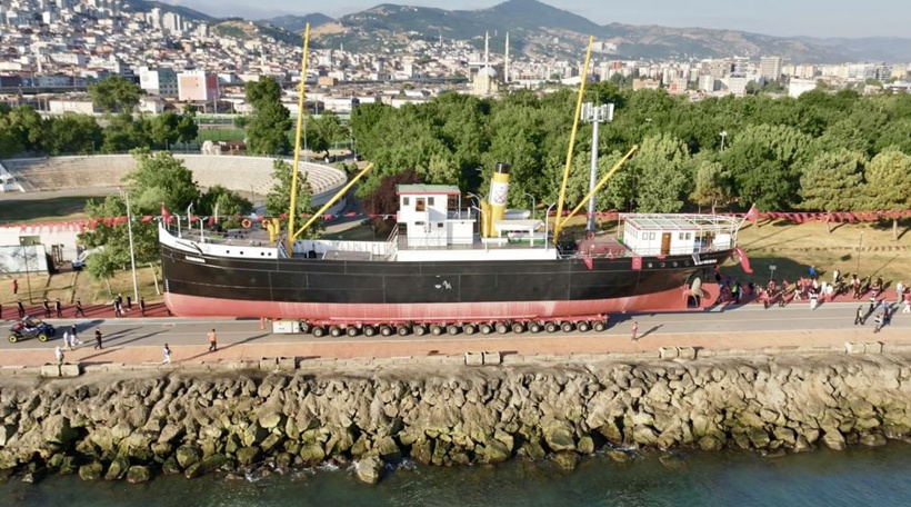 Fatih Sultan Mehmet gibi gemiyi karadan yürüttü - Resim : 4