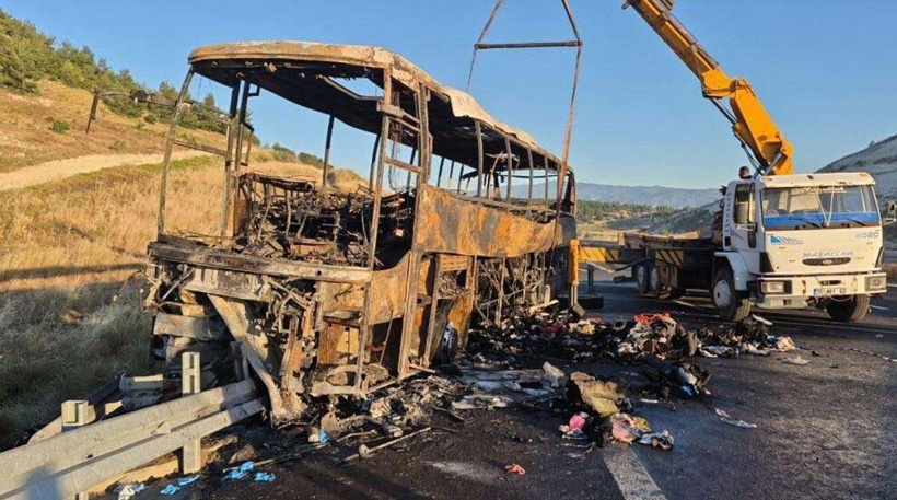 1'i bebek 8 kişi can vermişti: Alev topuna dönen otobüs kazadan 20 dakika önce arıza yapmış - Resim : 4