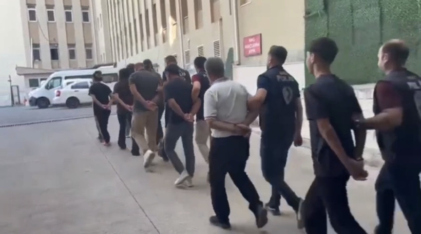 Son Dakika | Rojin Kabaiş'in babasını tehdit edenler yakalandı! Vicdansız çeteye 8 ilde operasyon - Resim : 3