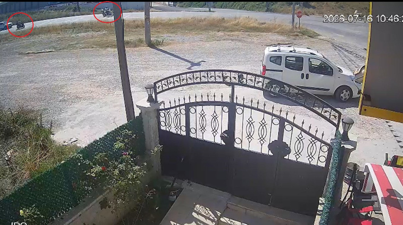 Yalova'da feci kaza! Motosikletli çift hayatını kaybetti: Çocukları yaralandı - Resim : 1