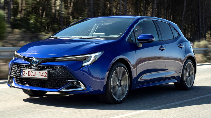 2-toyota-corolla-hatchback-001.jpg