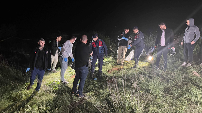 Uşak'ta şüpheli ölüm: Boğazı kesilmiş halde tarlada bulundu