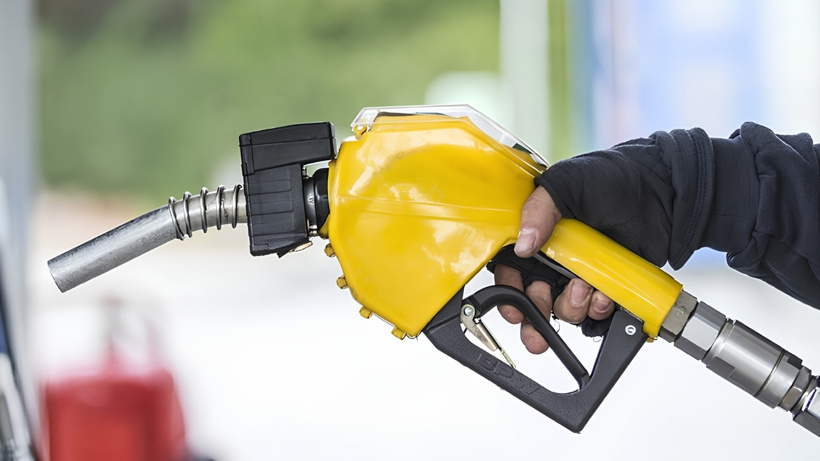 Boğazda trafik durdu, petrol rekor kırdı: Benzin ve motorinde kritik bekleyiş