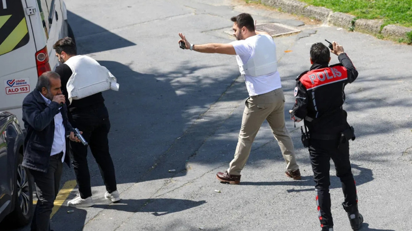 3 teröristi vuran polis katliamı 8 şarjör 4 silahla önledi