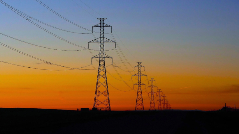 İzmir'de şebeke yenileme mesaisi: 7 ilçede elektrikler geçici olarak kesilecek