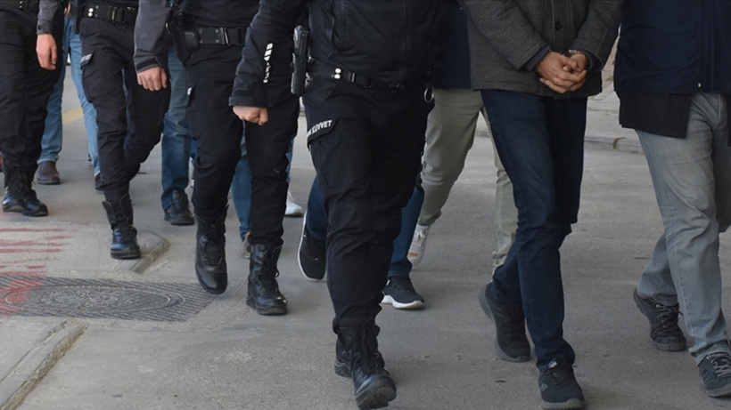 11 ilde FETÖ operasyonu: 7’si aktif kamu görevlisi 24 kişi gözaltı