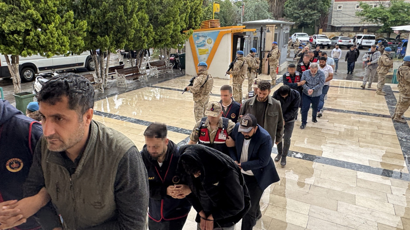 Askerlik çağındaki kişilere sahte rapor operasyonu: 44 gözaltı