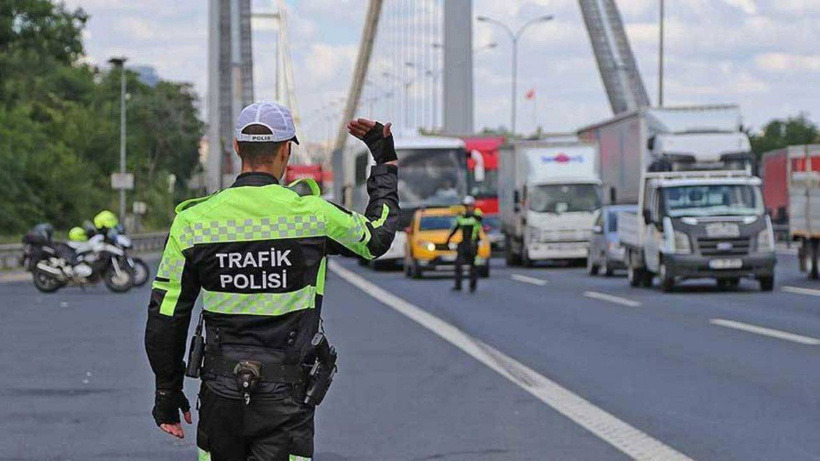 Başkasının motosikletiyle polisten kaçtı: Ruhsat sahibine 338 bin TL ceza kesildi!