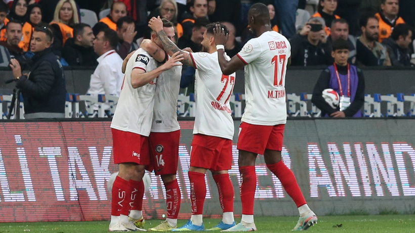 Süper Lig'e çıkan Çorum FK ilk transferini eski rakibinden yapacak