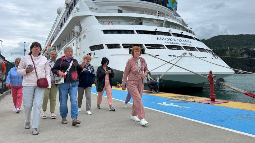Dünyanın göz bebeği'ne 100. kez demir attı: 84 bin turist taşıdı - Fotoğraf: 3