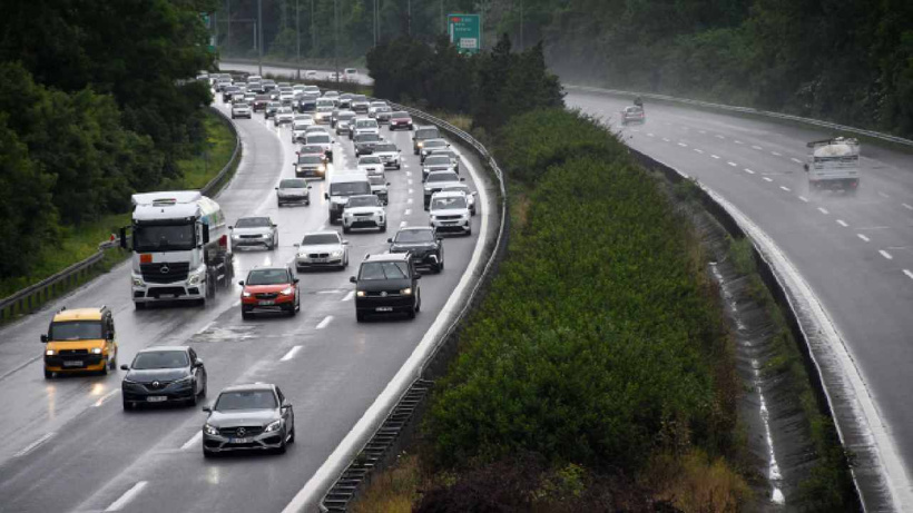 Bayram tatilinden dönüş başladı! Trafik durma noktasına geldi